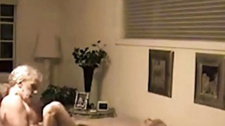 白虎高挑妹子和小鲜肉主播户外激啪~还闯空门到别人家继续操~